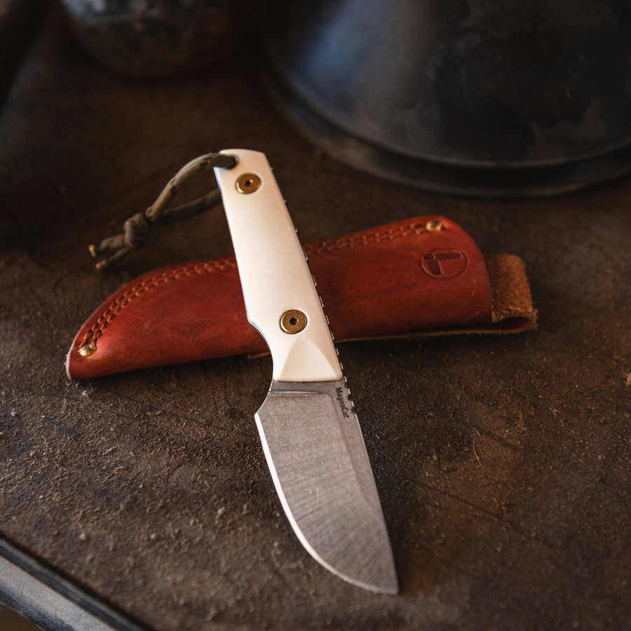 Garage 007 Malloy w/Leather Sheath